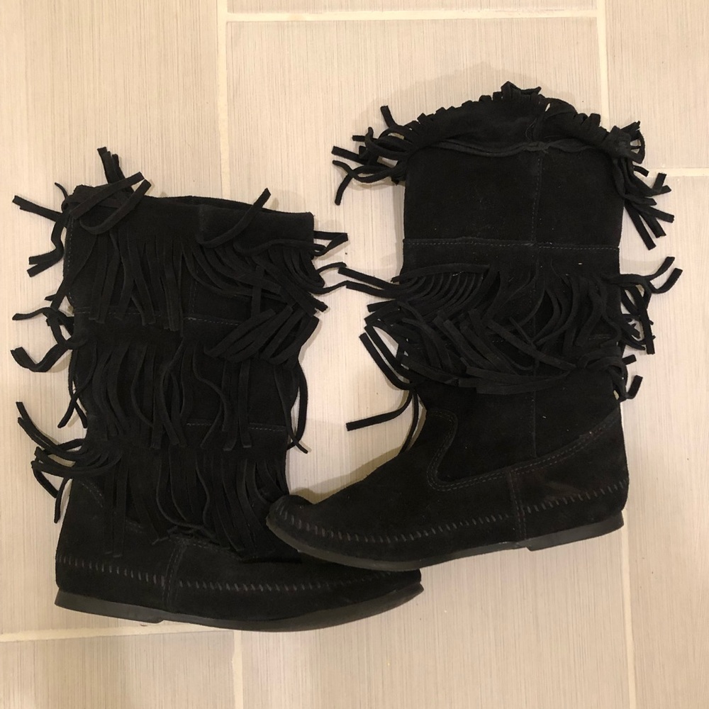 Minnetonka Moccasin boots